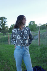 Storyteller - Black spot ikat